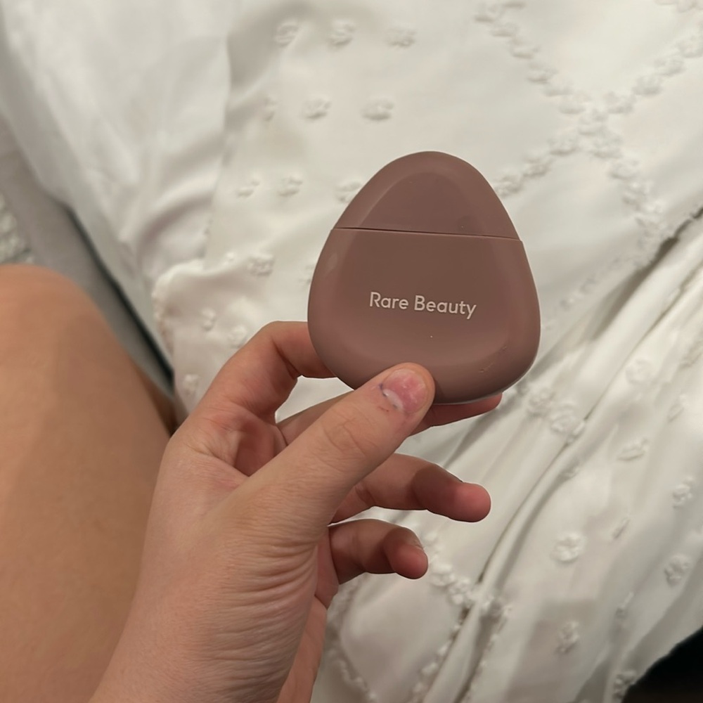 RARE BEAUTY HAND CREAM